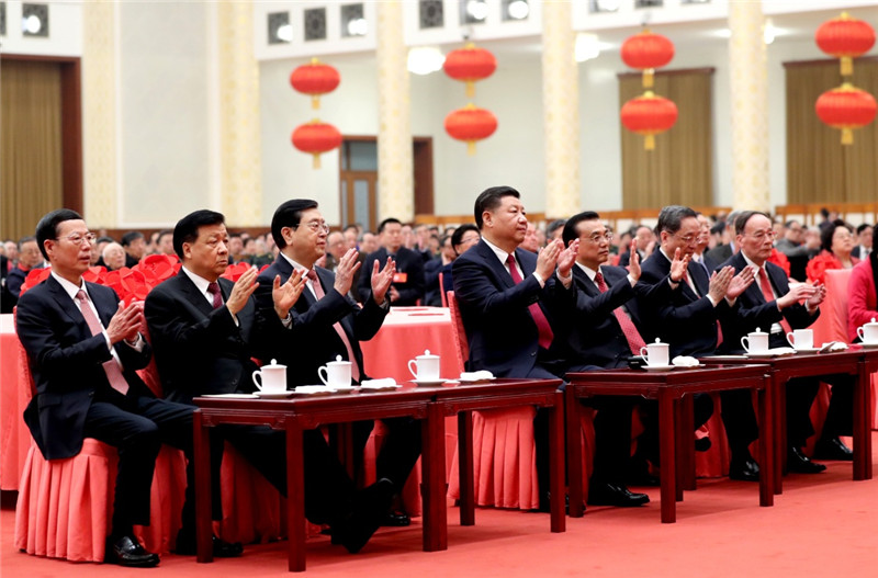 中共中央国务院举行春节团拜会，共庆佳节，凝聚力量