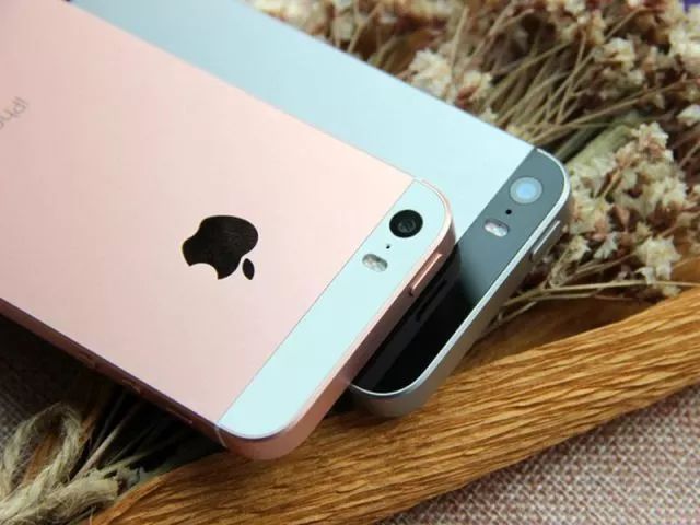 炸裂！新款iPhone SE即将登陆，你准备好迎接惊喜了吗？揭秘新机的升级亮点！